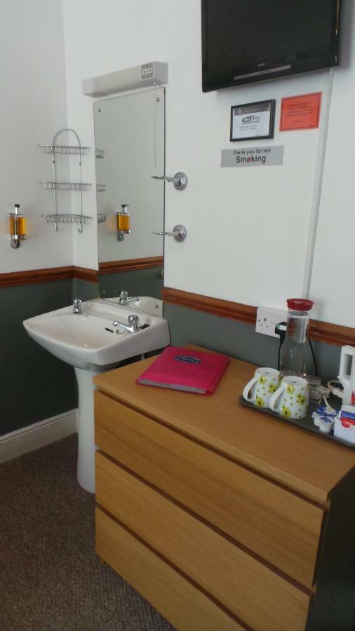 The Oakcliffe 3* Exeter